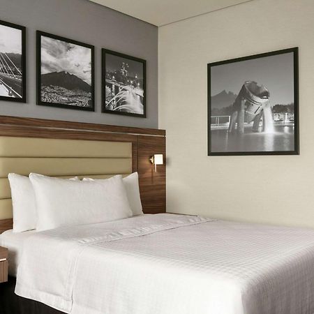 Hampton Inn By Hilton Monterrey Apodaca Ngoại thất bức ảnh