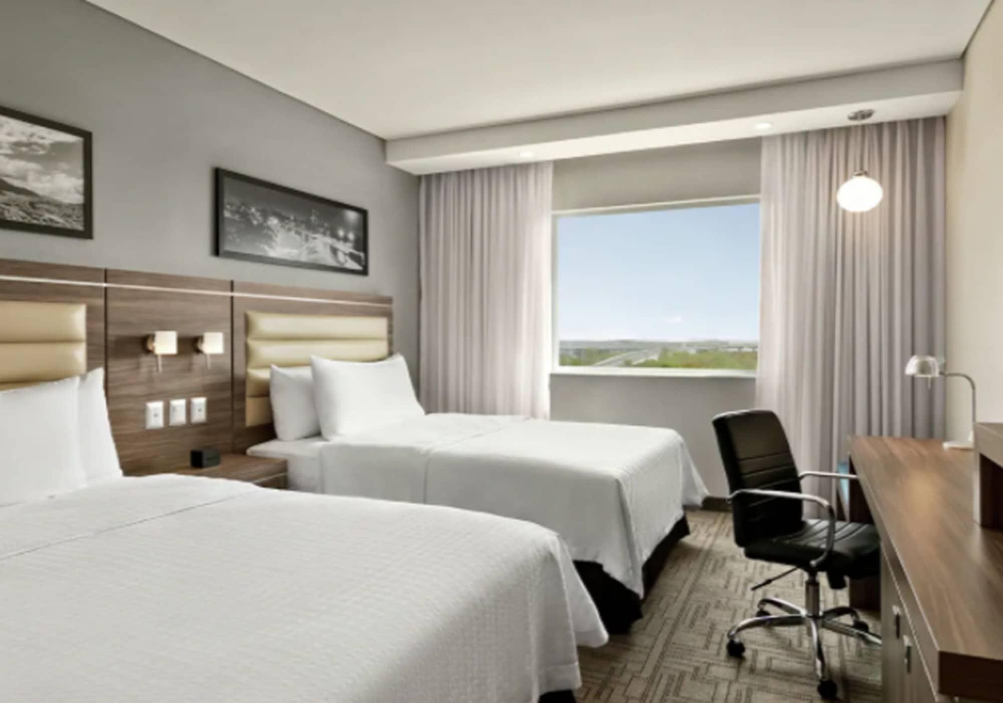 Hampton Inn By Hilton Monterrey Apodaca Ngoại thất bức ảnh