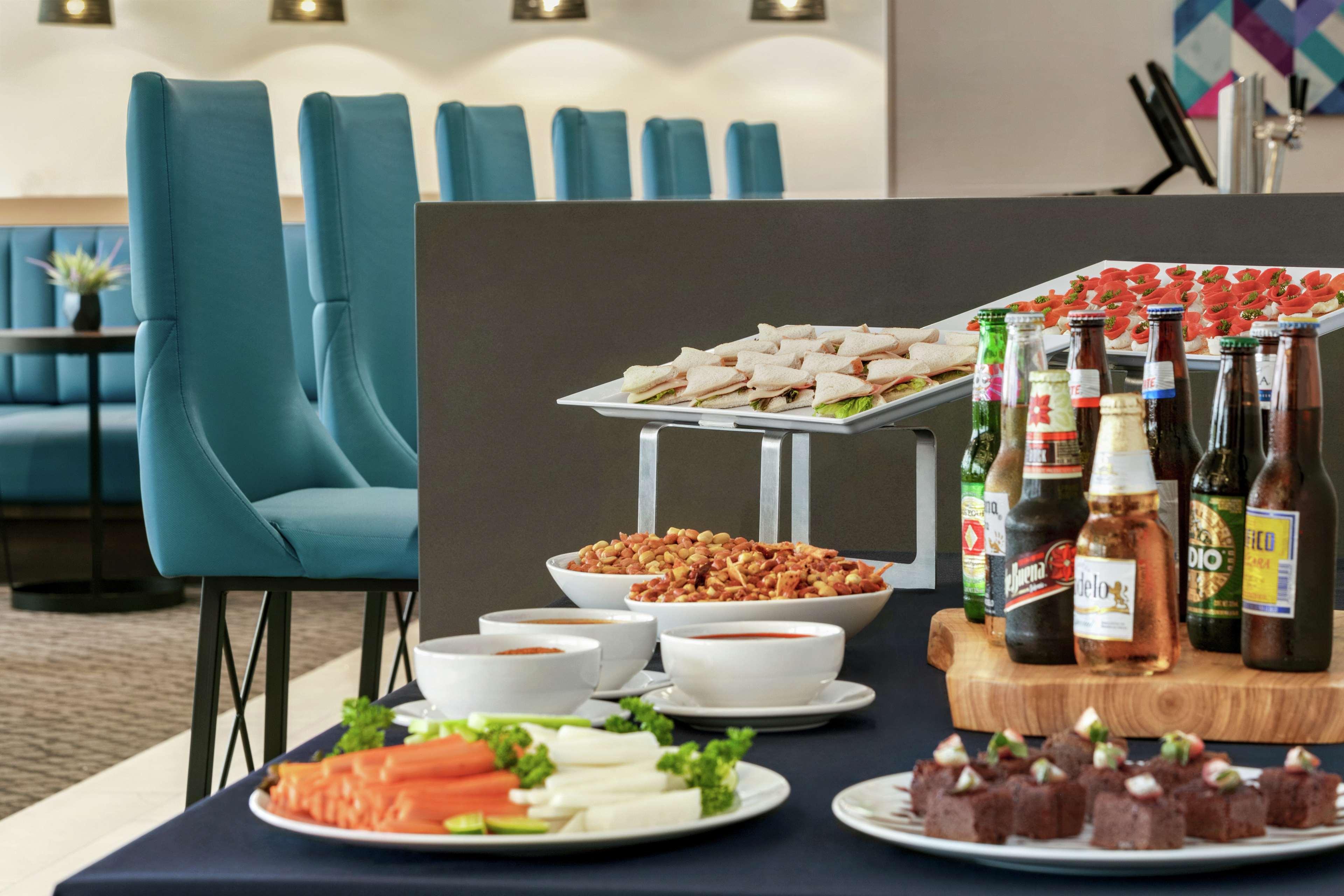 Hampton Inn By Hilton Monterrey Apodaca Ngoại thất bức ảnh