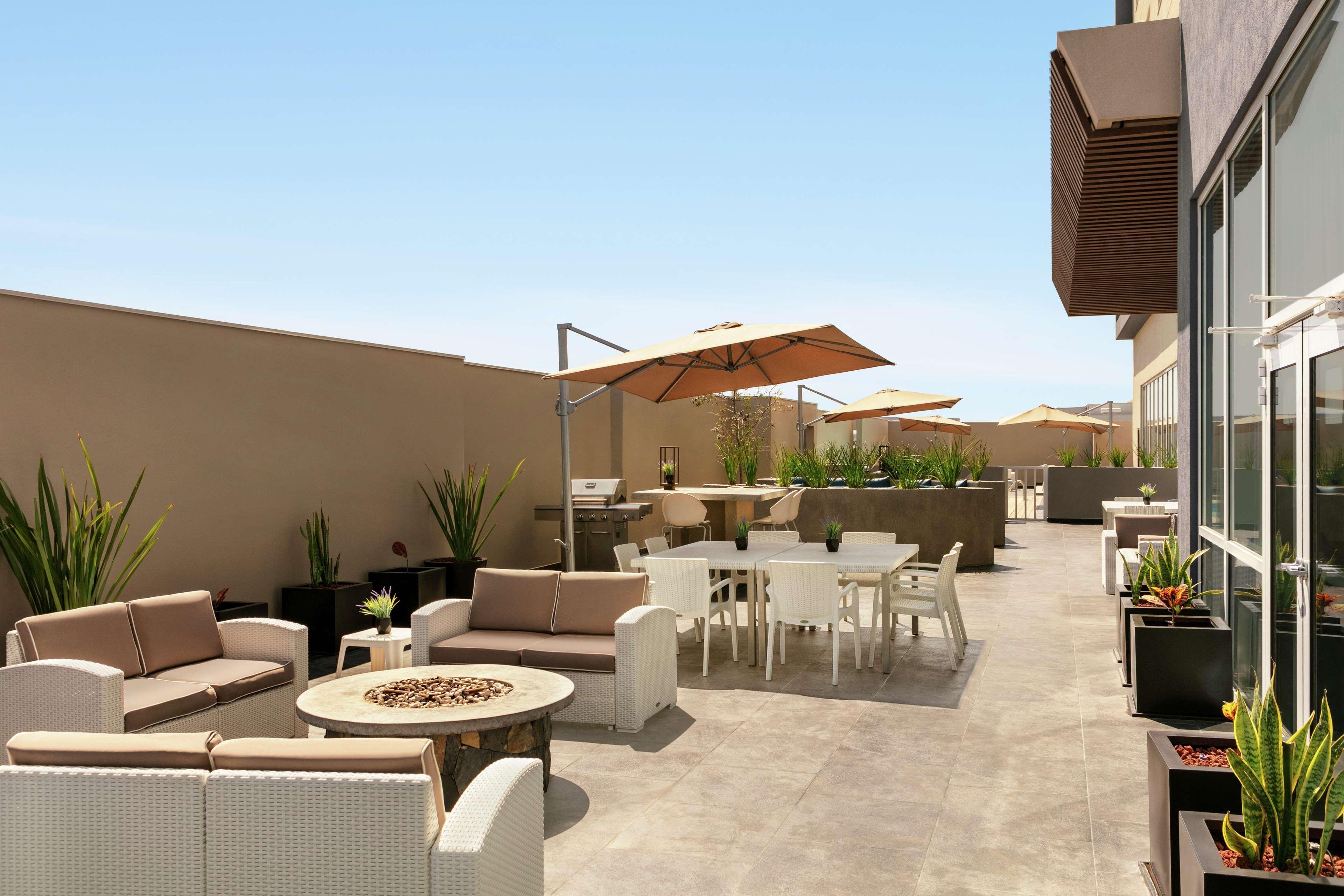 Hampton Inn By Hilton Monterrey Apodaca Ngoại thất bức ảnh