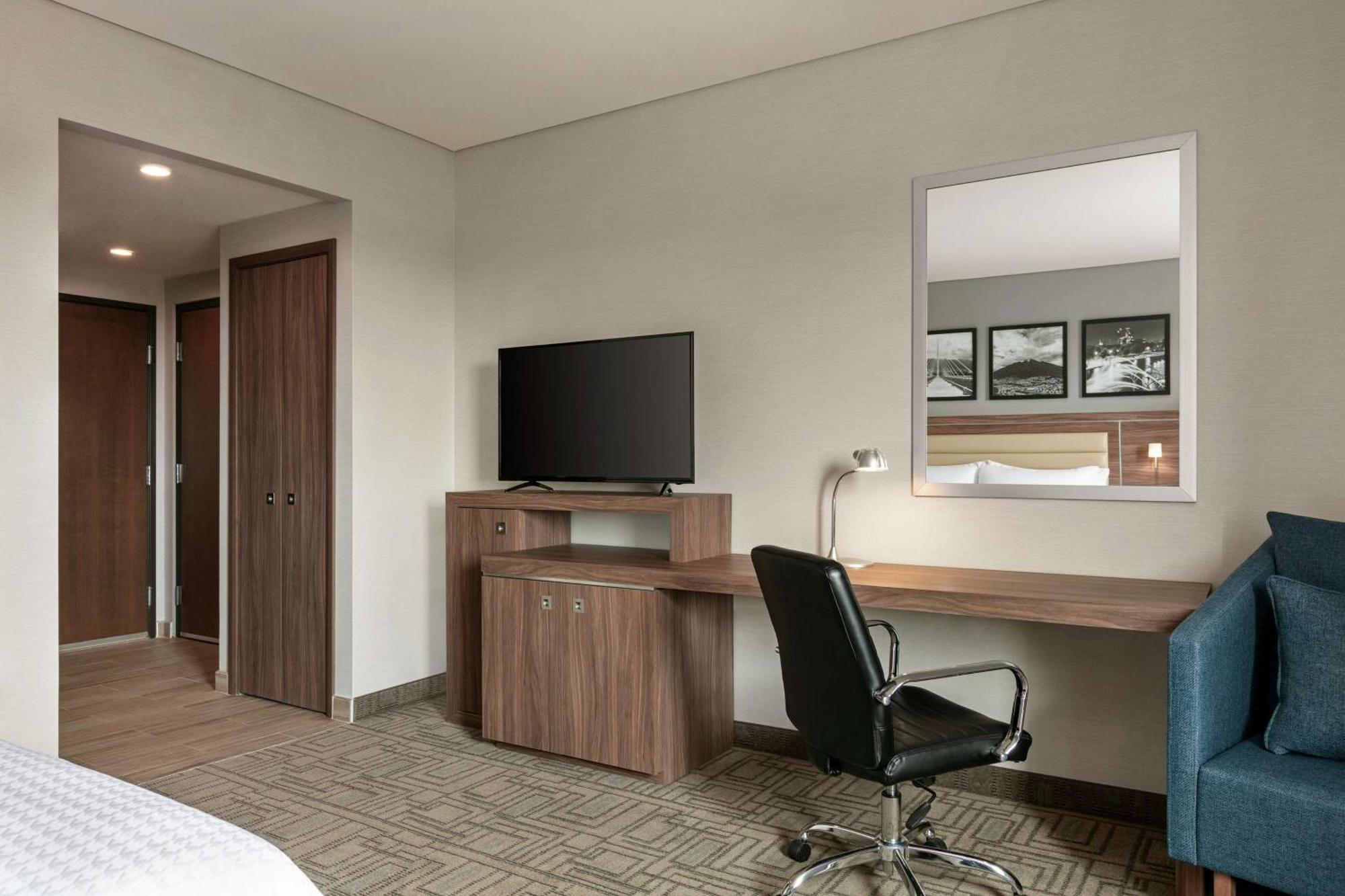 Hampton Inn By Hilton Monterrey Apodaca Ngoại thất bức ảnh